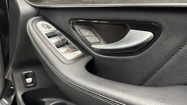 Mercedes-Benz GLC 220d 4Matic AMG Line 5dr 9G-Tronic Diesel Estate